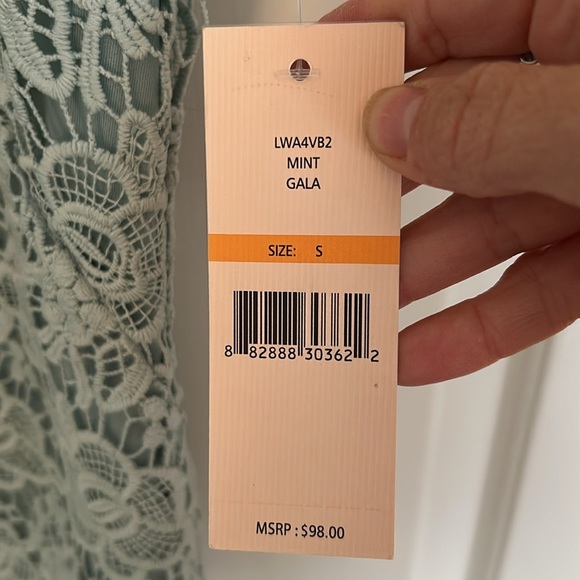 🌿Nanette women’s blue sleeveless top, size S🌿 - Picture 3 of 5